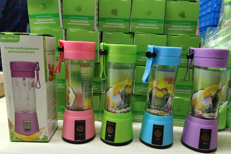 Portable USB Rechargeable Blender – Mini Fruit Juice Mixer & Smoothie Maker