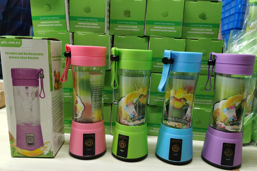 Portable USB Rechargeable Blender – Mini Fruit Juice Mixer & Smoothie Maker