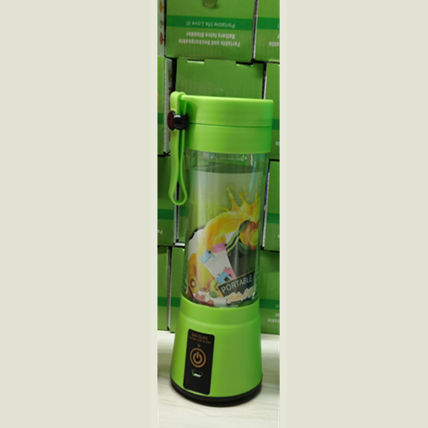 Portable USB Rechargeable Blender – Mini Fruit Juice Mixer & Smoothie Maker