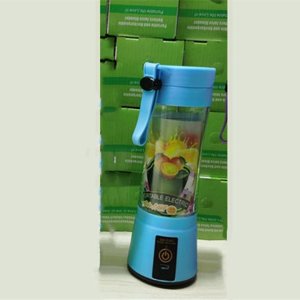 Portable USB Rechargeable Blender – Mini Fruit Juice Mixer & Smoothie Maker